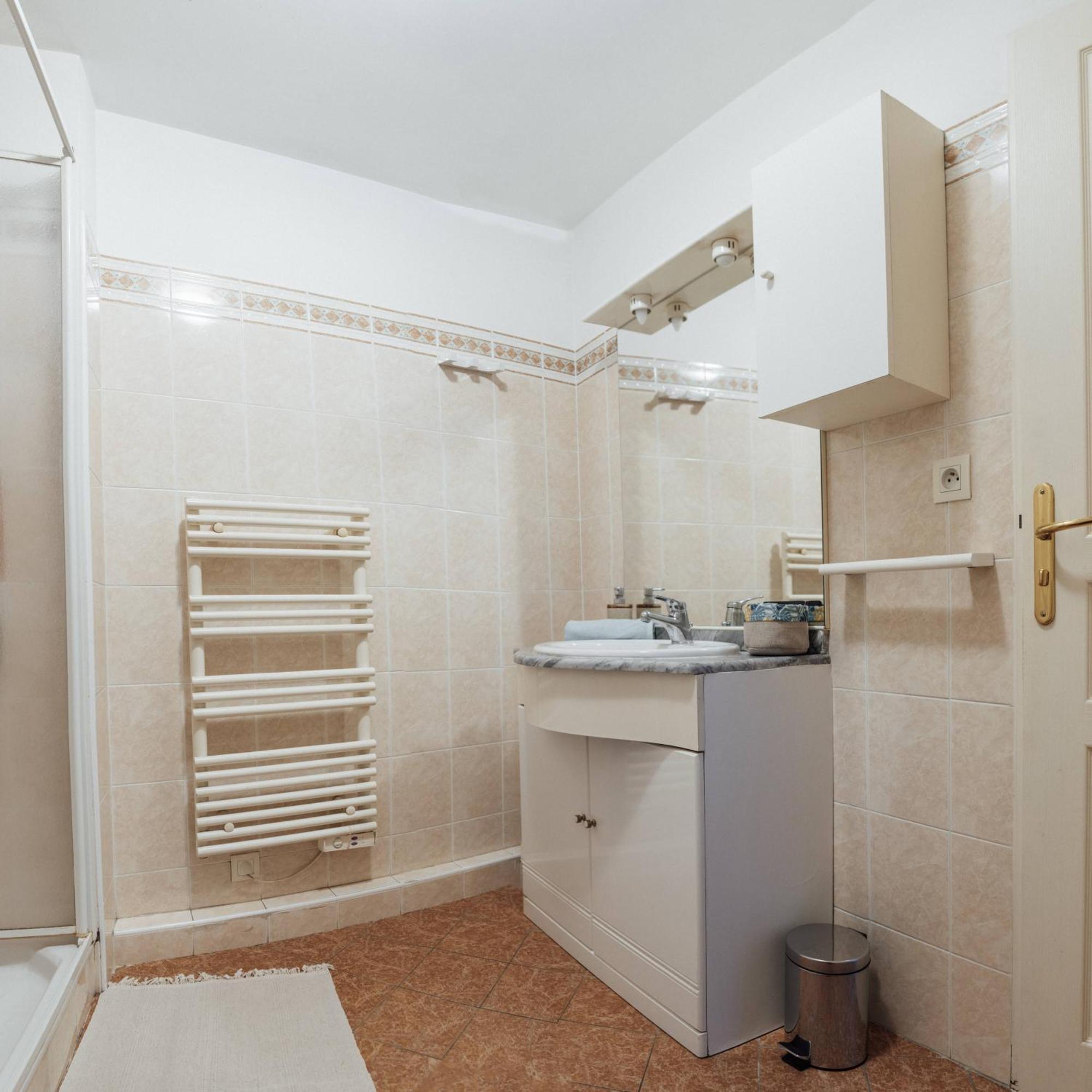 La Petit Maisonette De Manu Канны Экстерьер фото