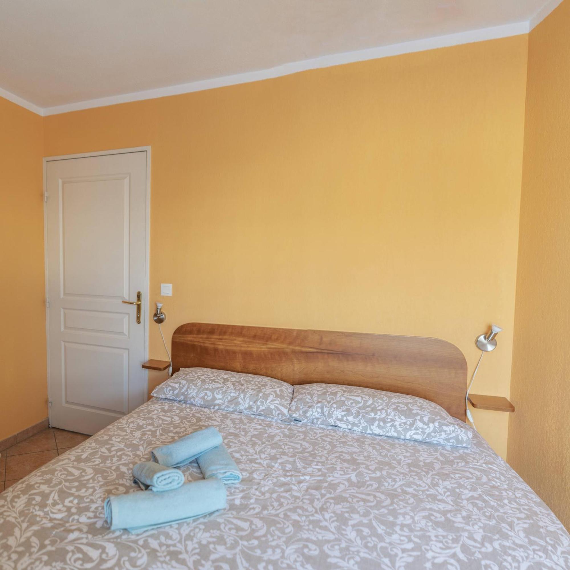 La Petit Maisonette De Manu Канны Экстерьер фото